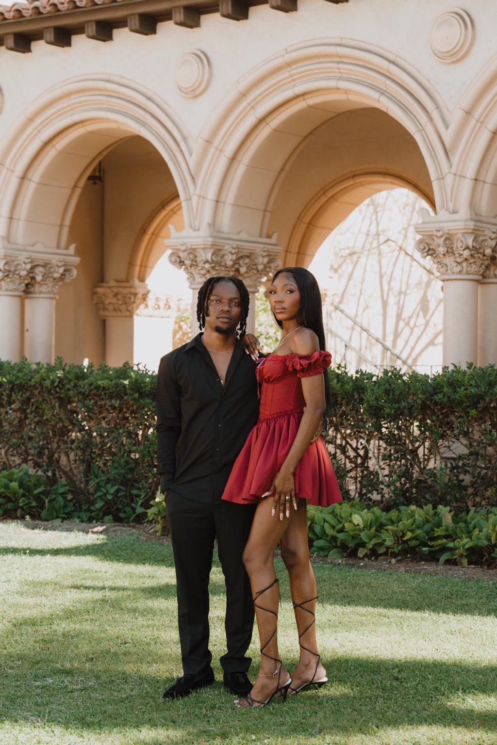Couples photograph by Reyes Photography